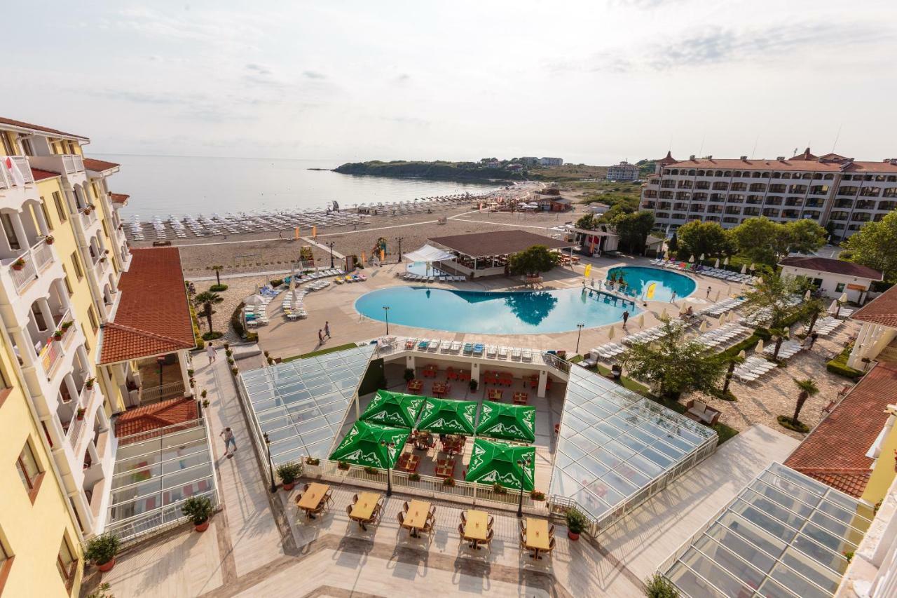 Serenity Bay Hotel Zarewo Exterior foto