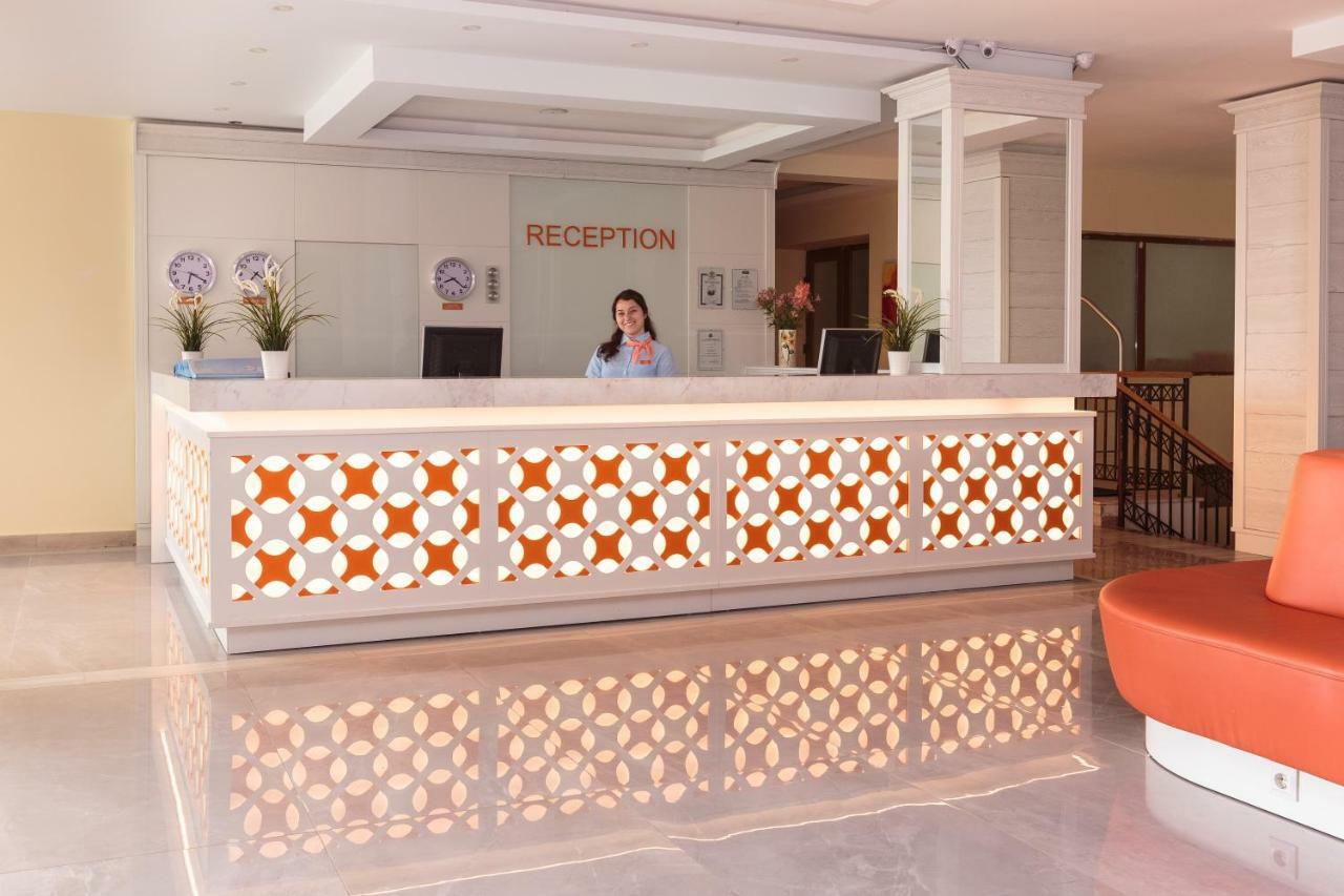 Serenity Bay Hotel Zarewo Exterior foto